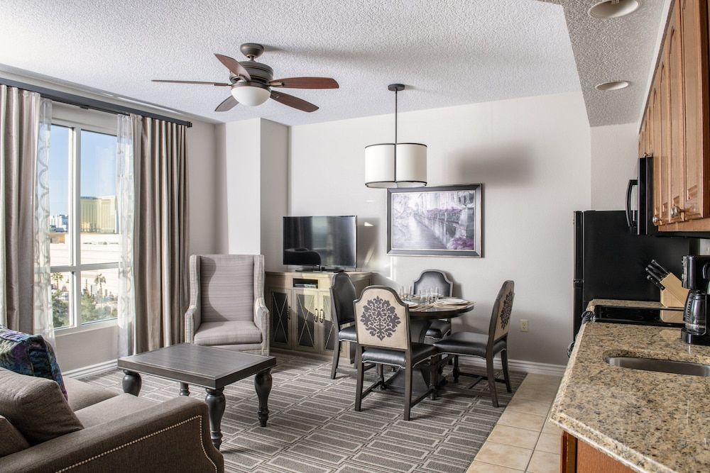 Club Wyndham Grand Desert Standard Suite, 1 King Bed with Sofa bed, Kitchenette 5