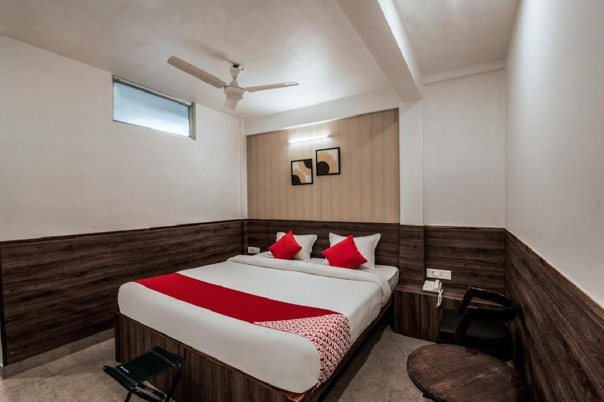 Deluxe Room Queen