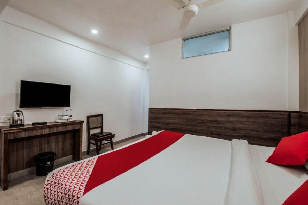 Hotel Indiana Standard Room 4