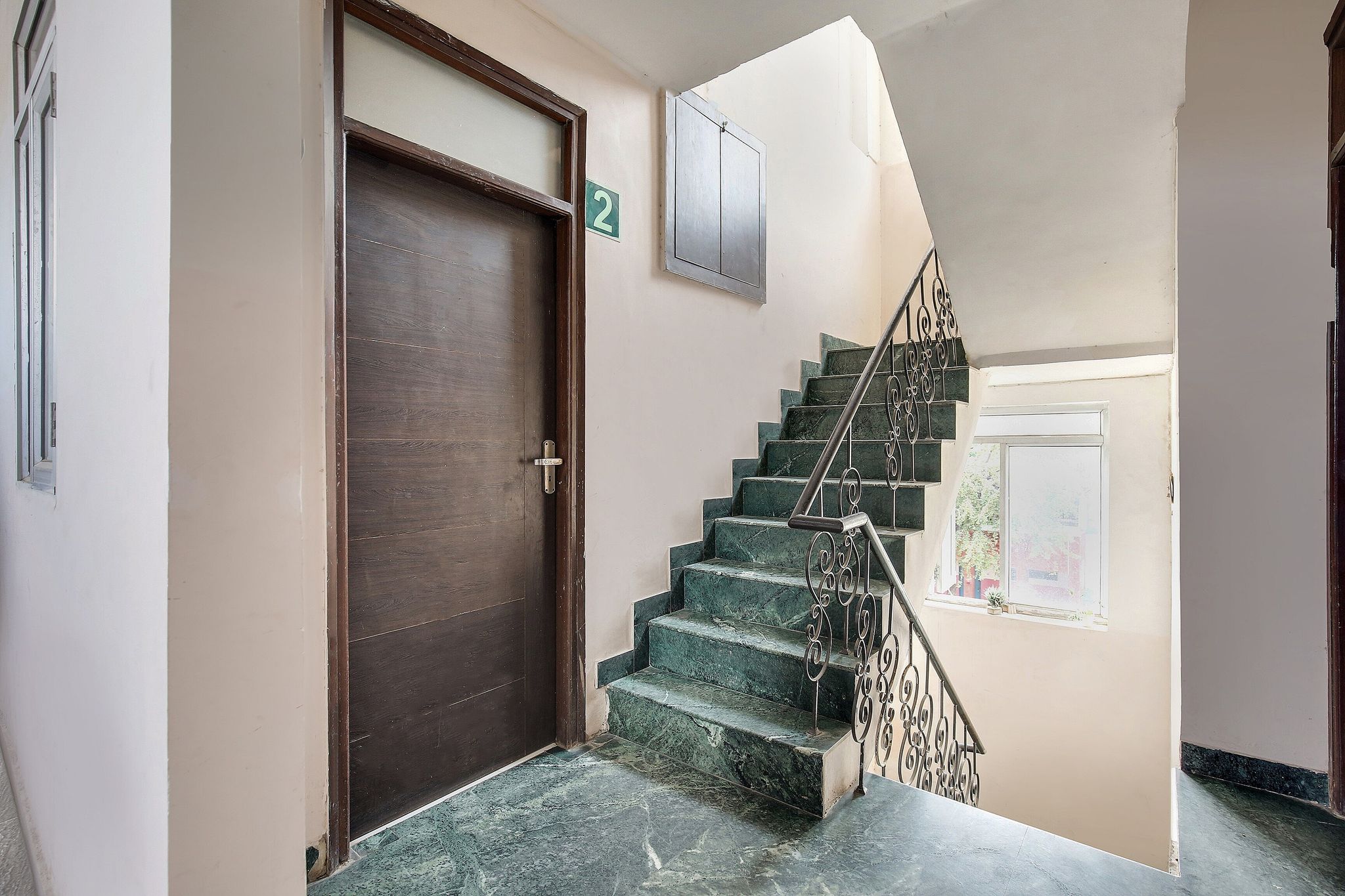 undefined OYO Flagship Hotel 1st Choice 3