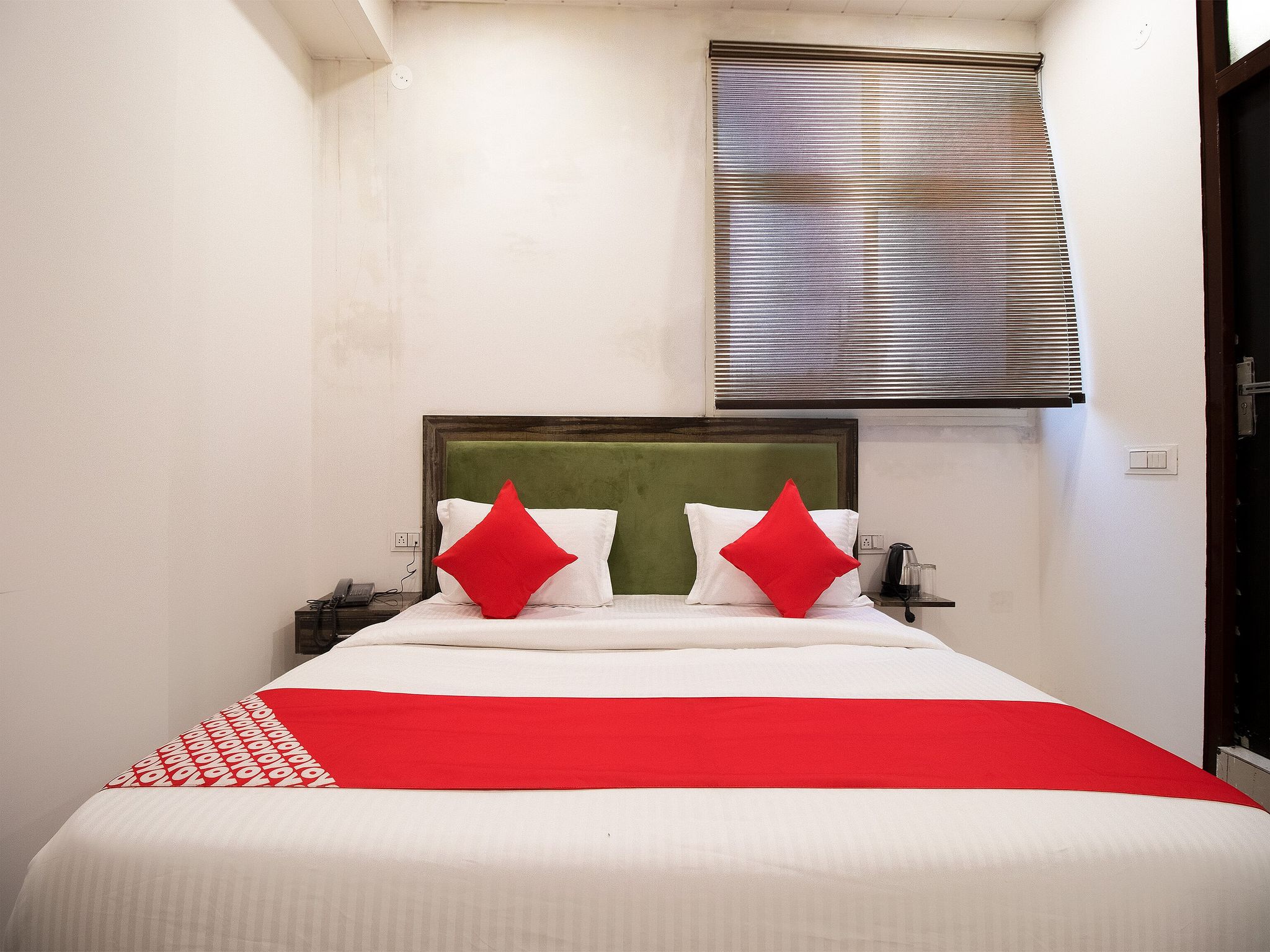 OYO 44094 Grand Inn Classic Room 2