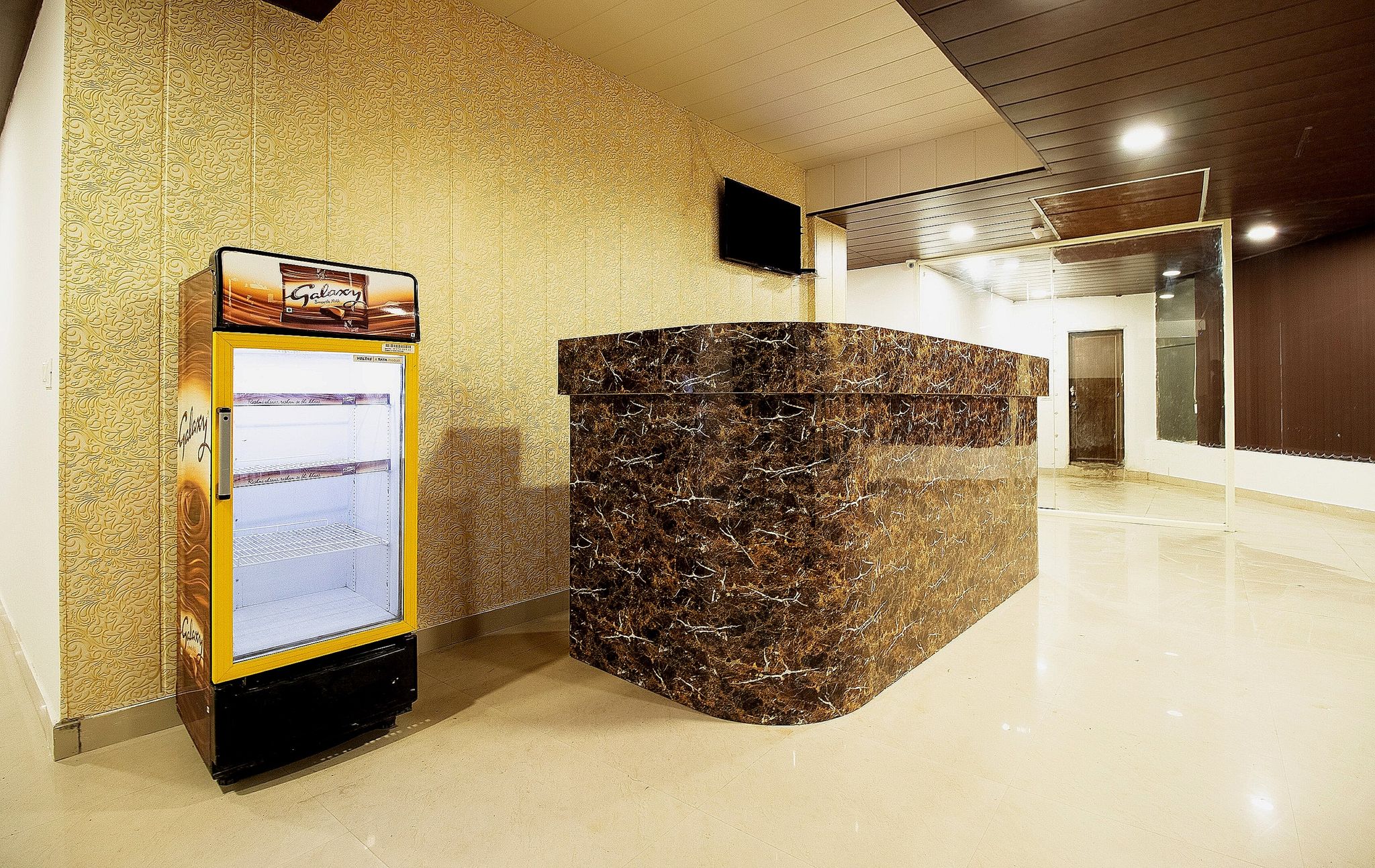 undefined OYO 44094 Grand Inn 5