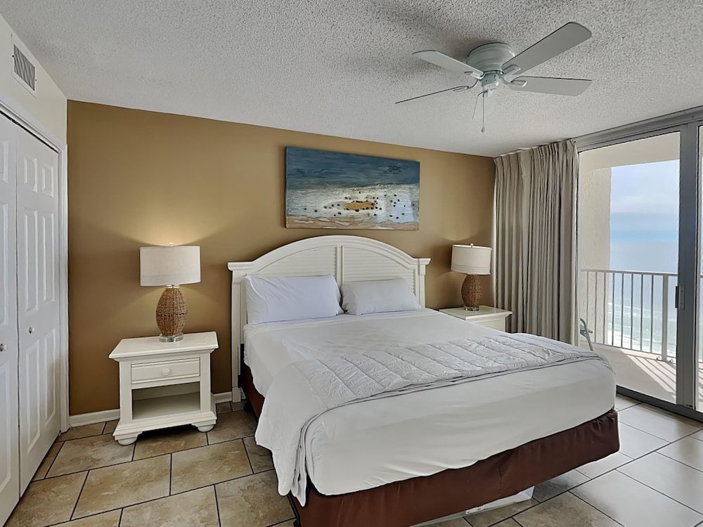 Condo, 1 Queen Bed with Sofa bed, Balcony, Ocean View (T3 905 - No Pets Allowed)