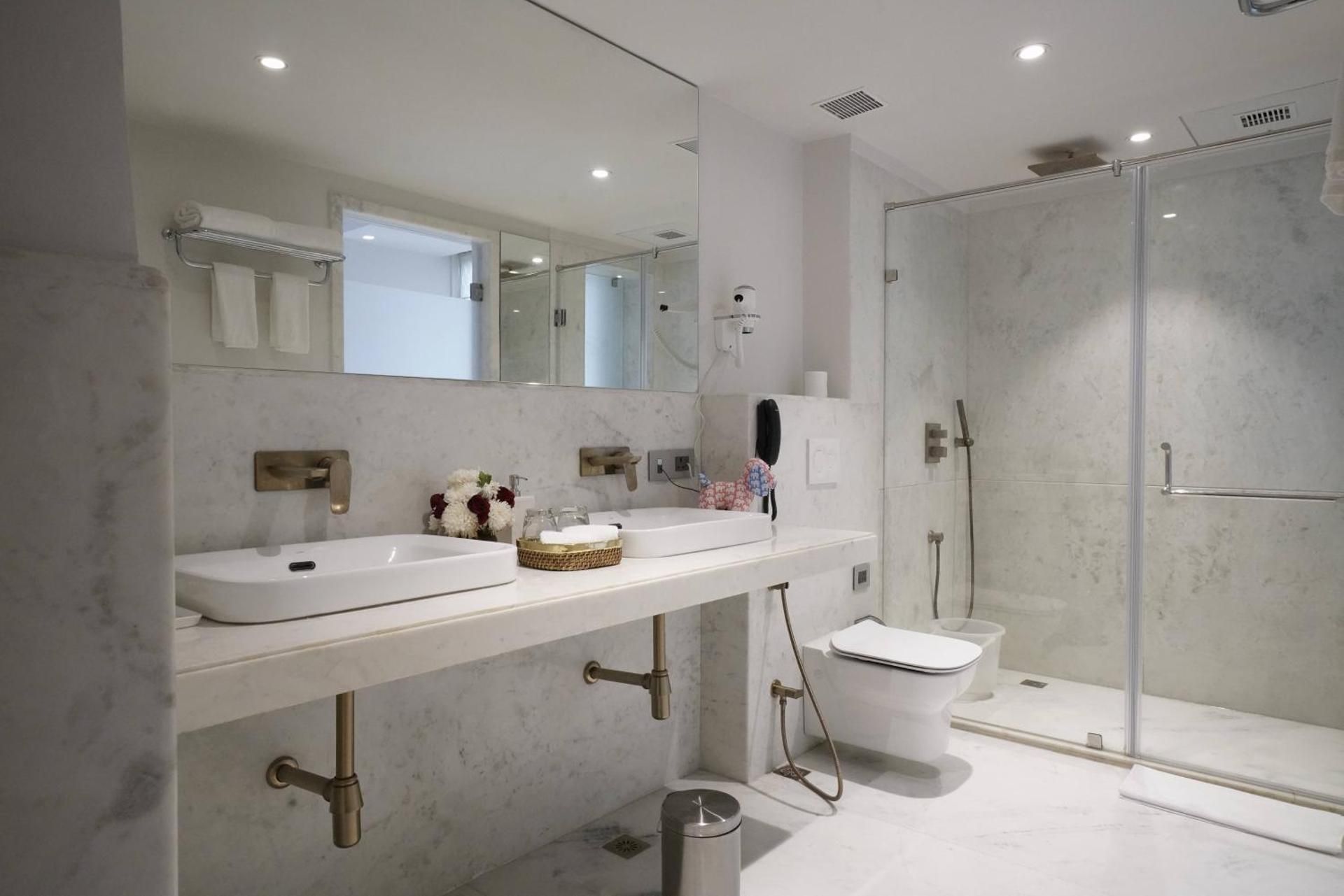 Premiere Nest Suite