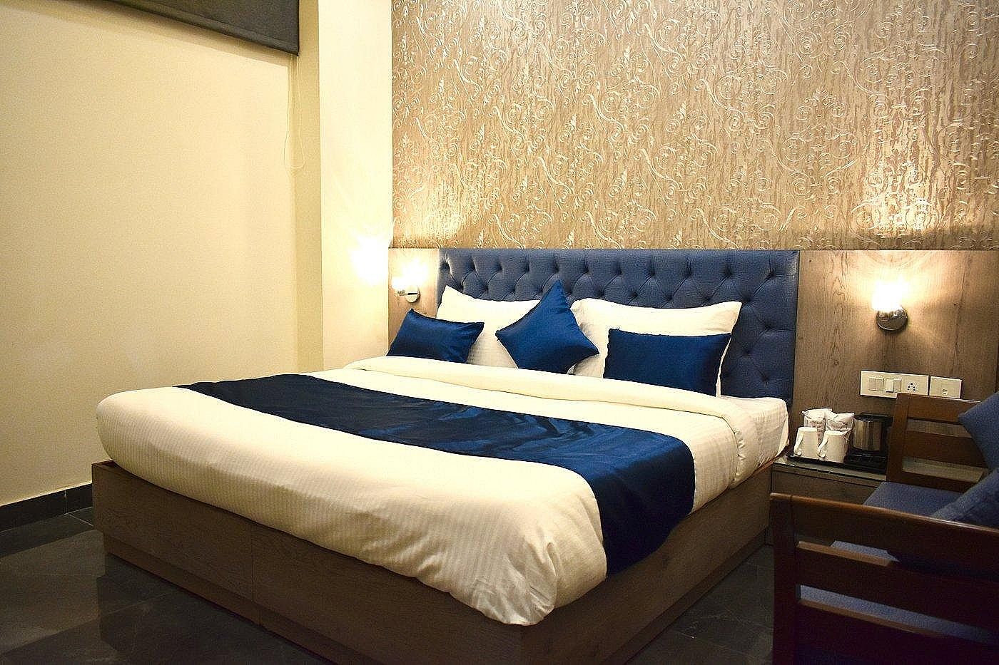 Hotel The Lamp Deluxe Room 10