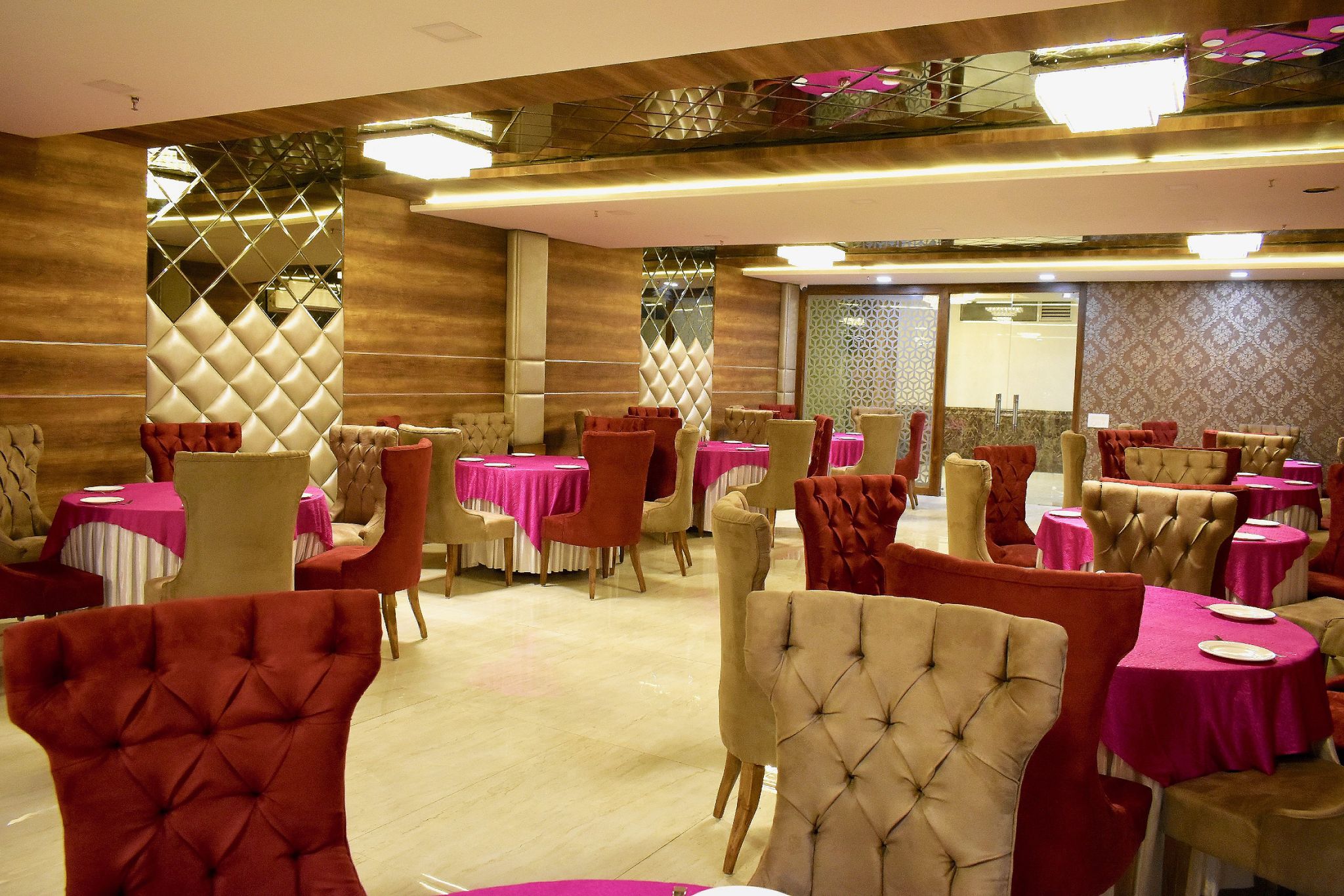 Food & Dining
