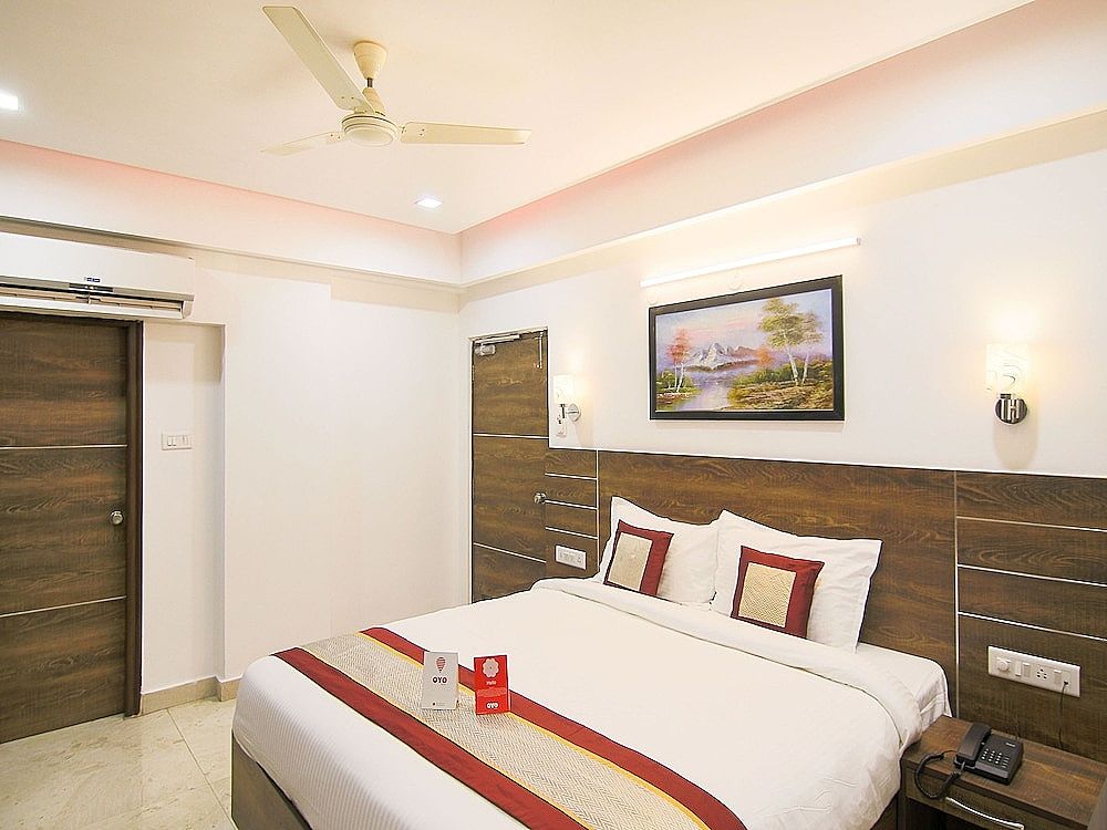 undefined OYO 9647 Hotel MVV Bhavan 9