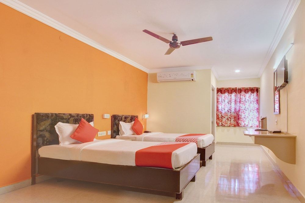 OYO 10596 Hotel Indu Double or Twin Room 8