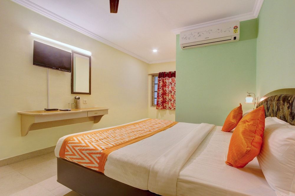 OYO 10596 Hotel Indu Double or Twin Room 6