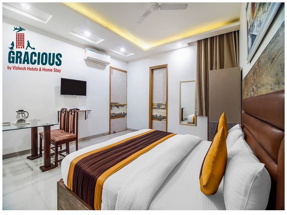 Gracious by Vishesh Hotels & Home Stay Mixed Dormitory Room 8