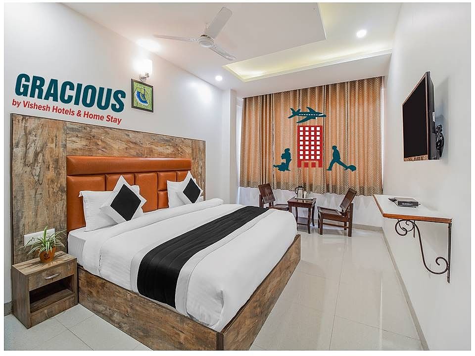 Gracious by Vishesh Hotels & Home Stay Mixed Dormitory Room 18