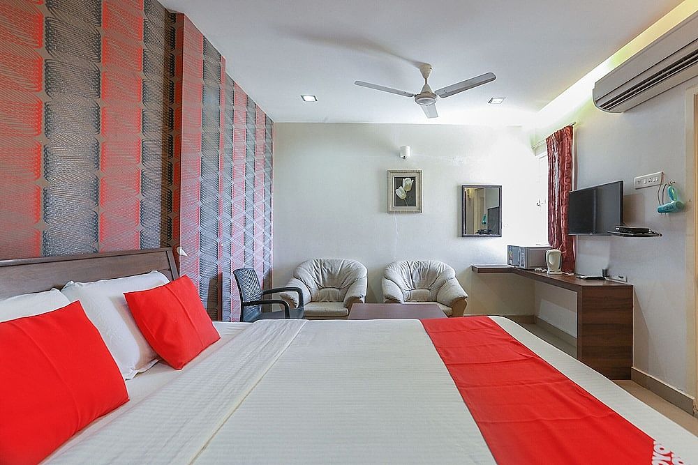 OYO 454 Hotel Aravindar Residency Deluxe Double or Twin Room 2