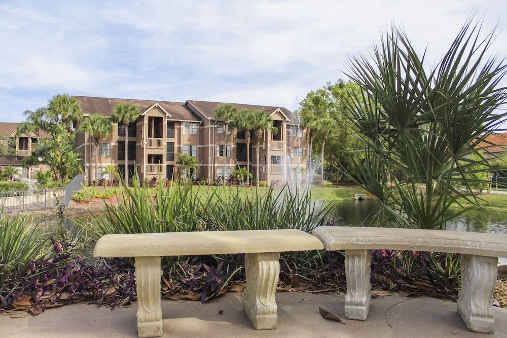 undefined Hilton Vacation Club Polynesian Isles Kissimmee 2