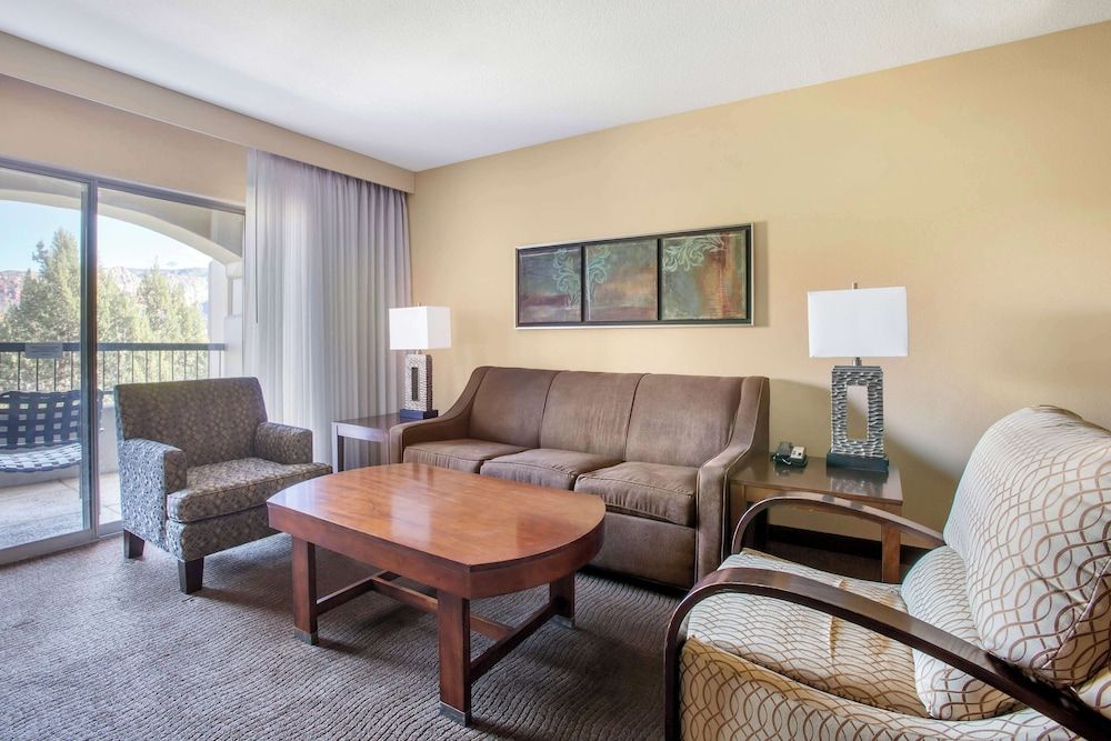 1 BEDROOM 1 KING SUITE WITH ROLL IN SHOWER