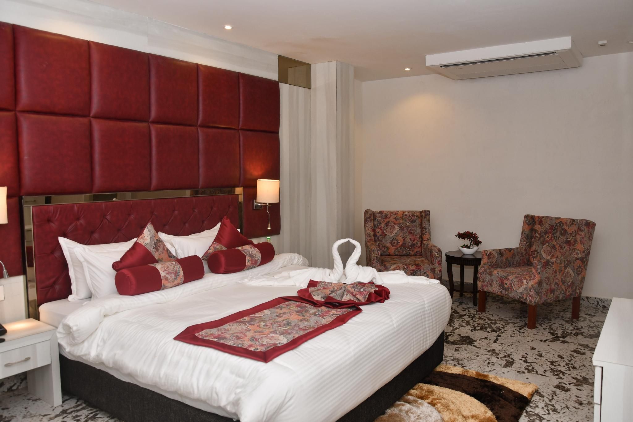 Maharaja Suite Room