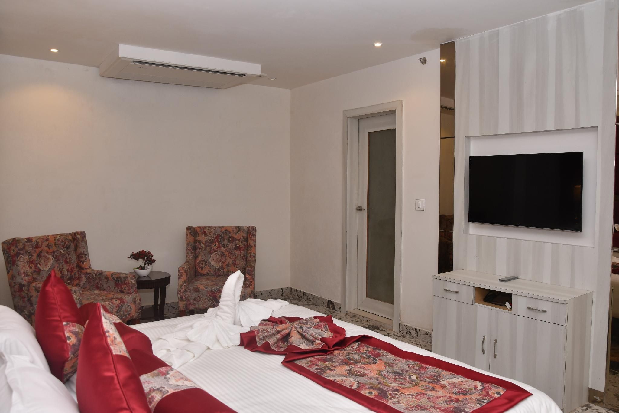 Maharaja Suite Room