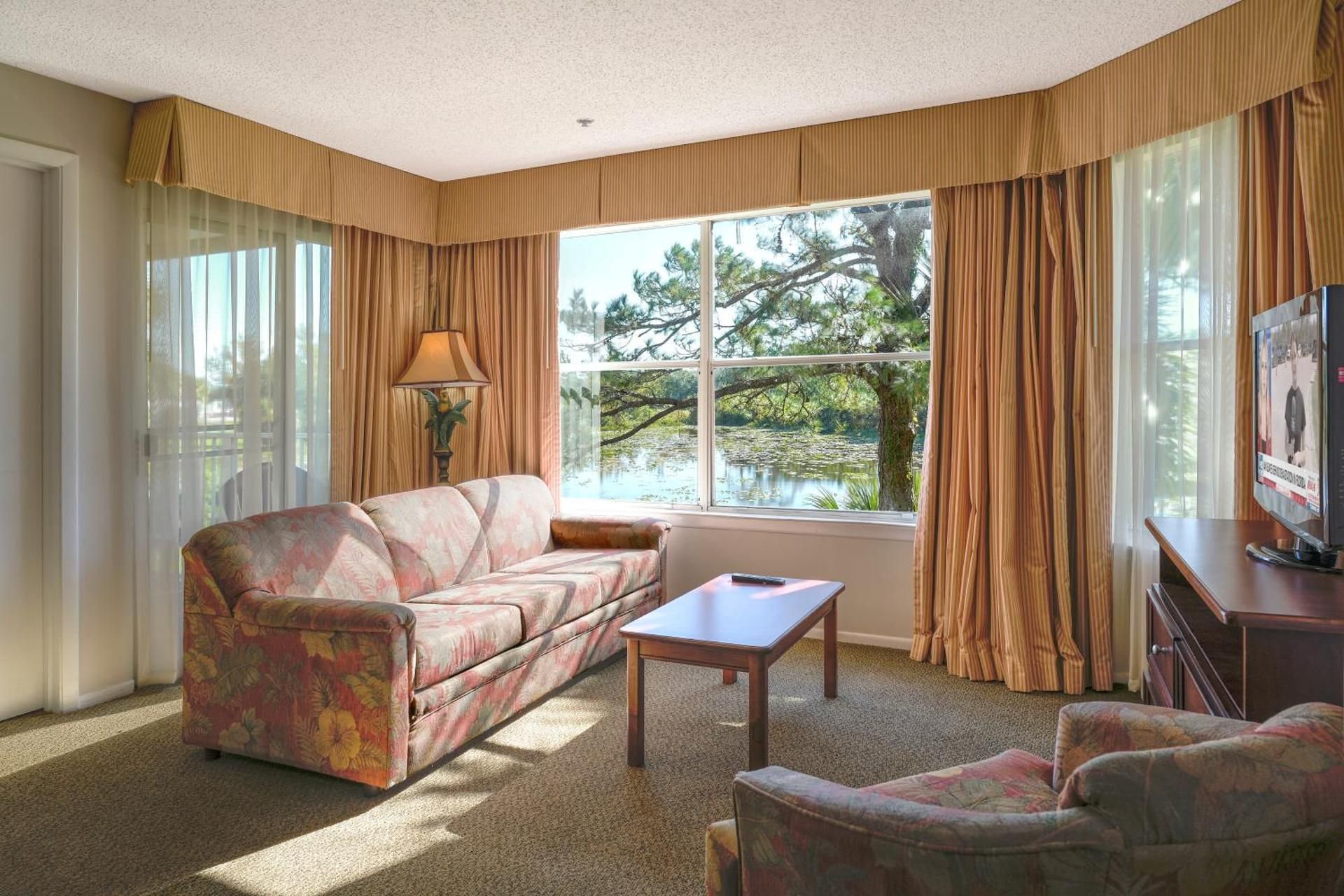 2 Bedroom Deluxe Suite