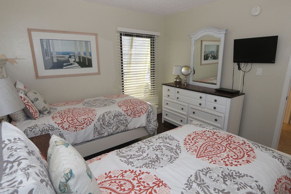 Two bedroom/  two bath gulfront