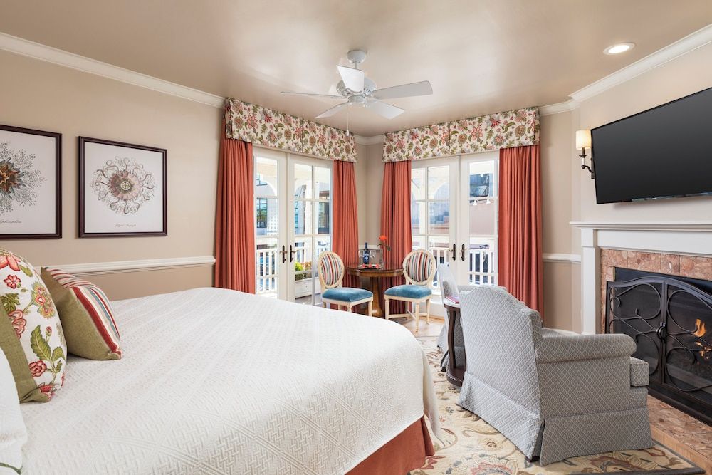 undefined Spindrift Inn 8