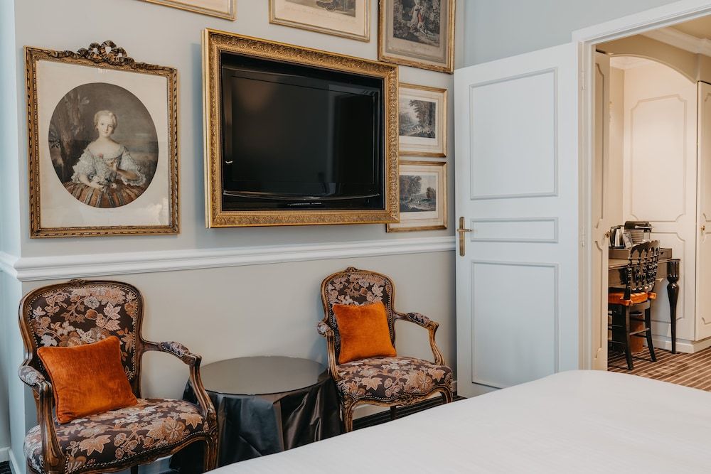 Hotel Manos Premier Superior Double Room 6