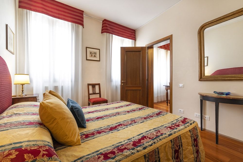 Suite, 2 Bedrooms, Canal View