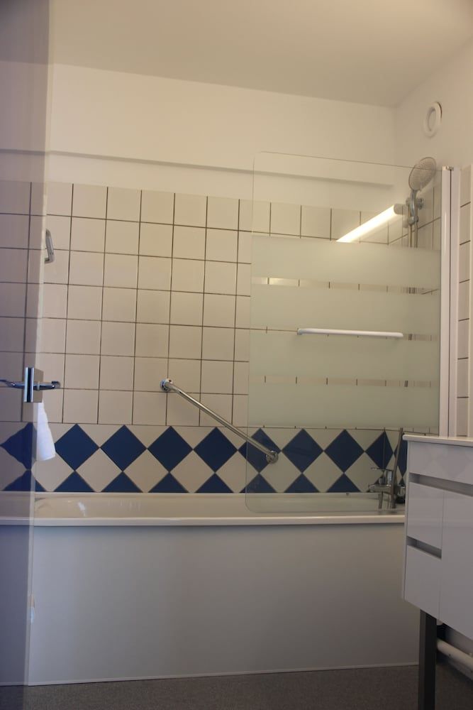 Les Thermes Superior Studio 13