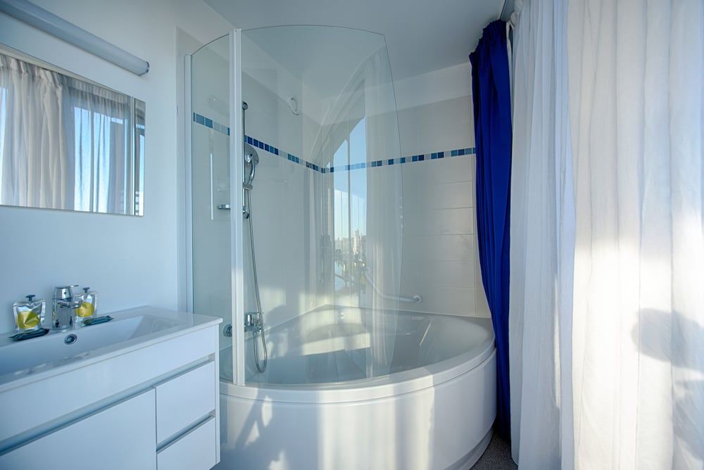 Les Thermes Superior Studio 12