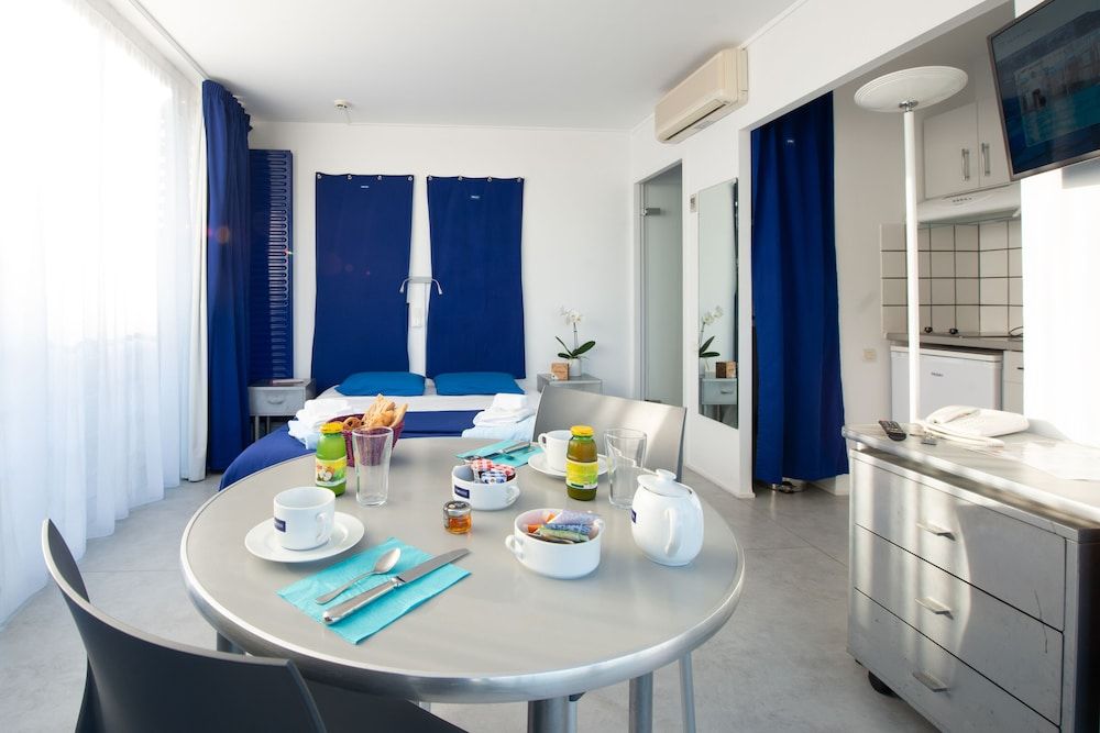 Les Thermes Superior Studio 5