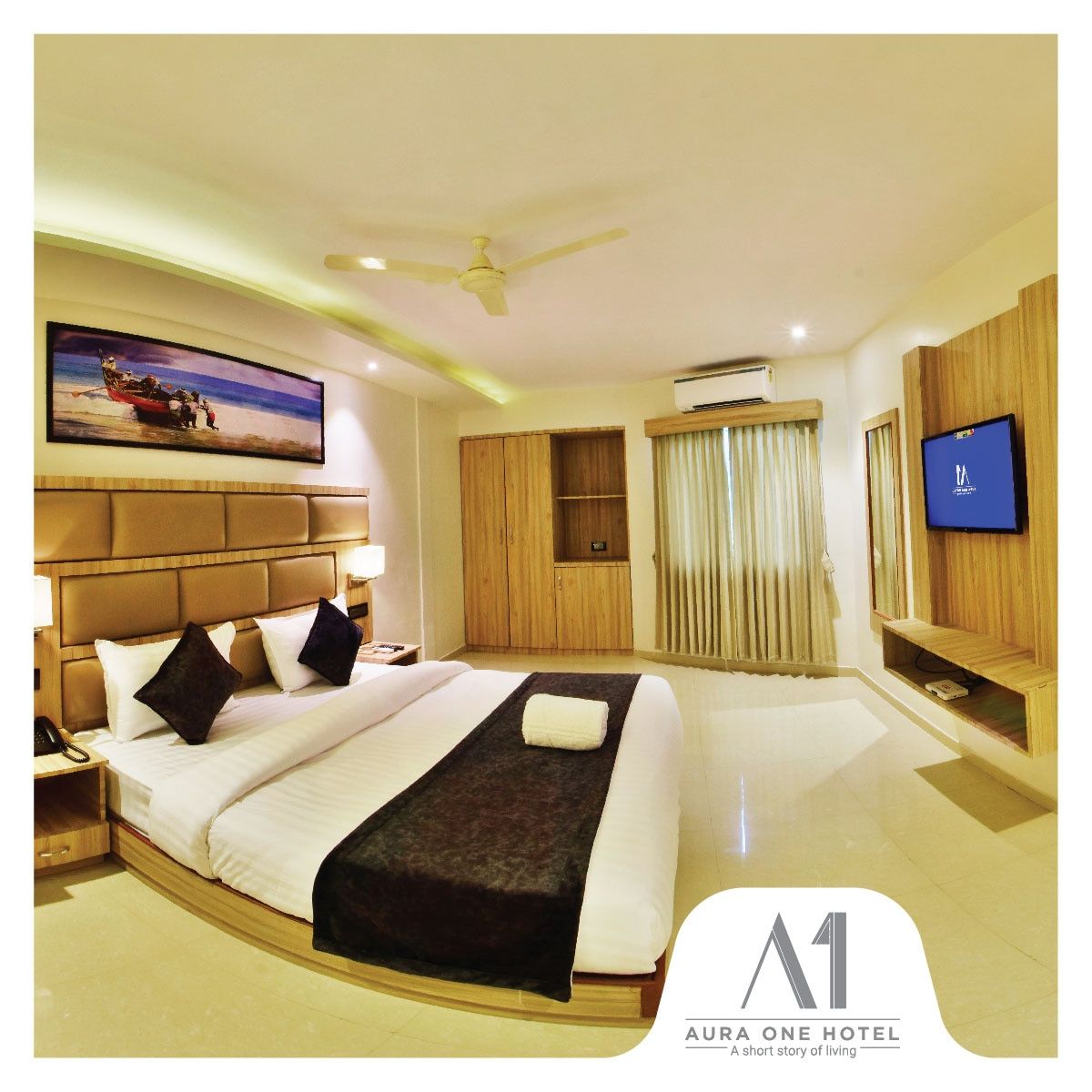 Aura Premium King Bed Room with Living Room & City View