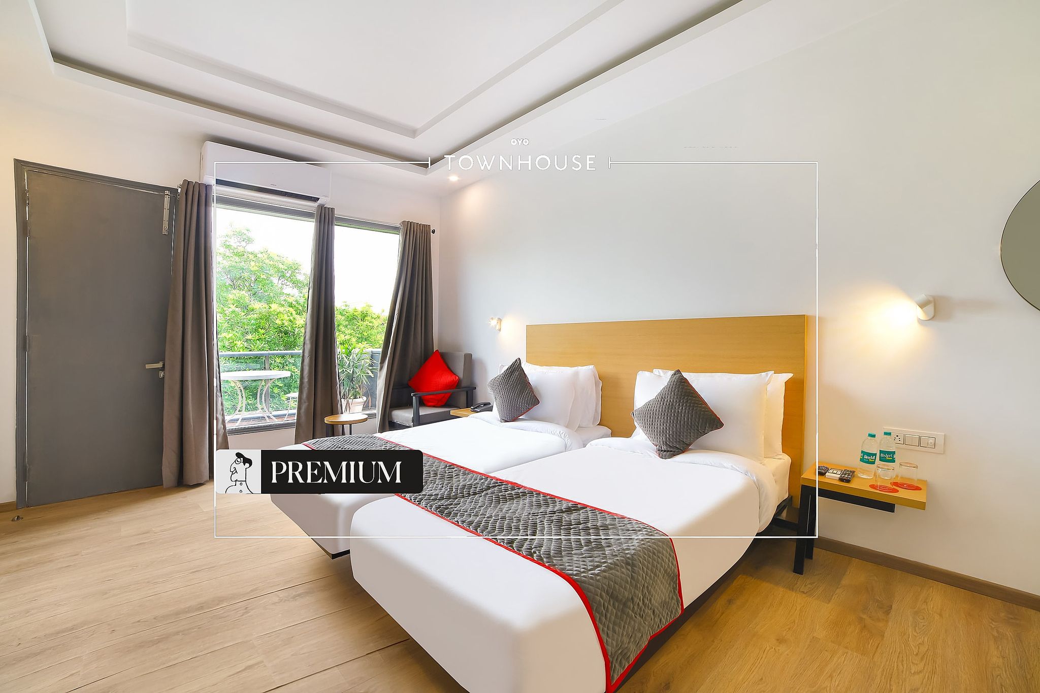 OYO Townhouse 120 Shushant Lok Classic