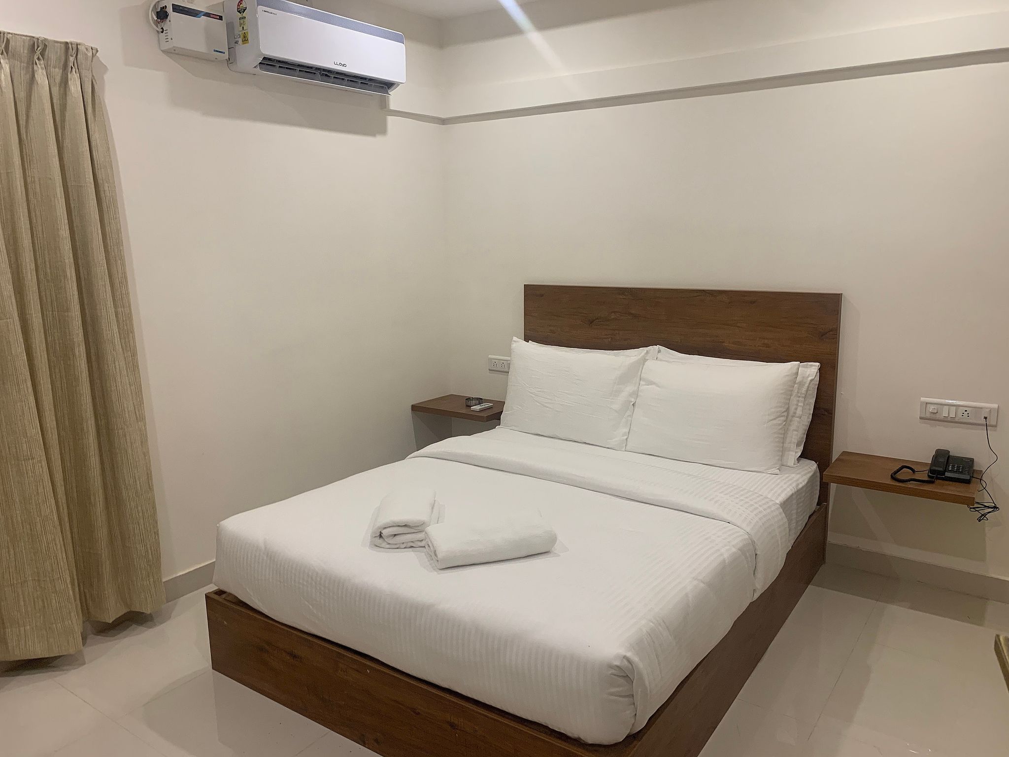 Hotel Airport City Double Room 2