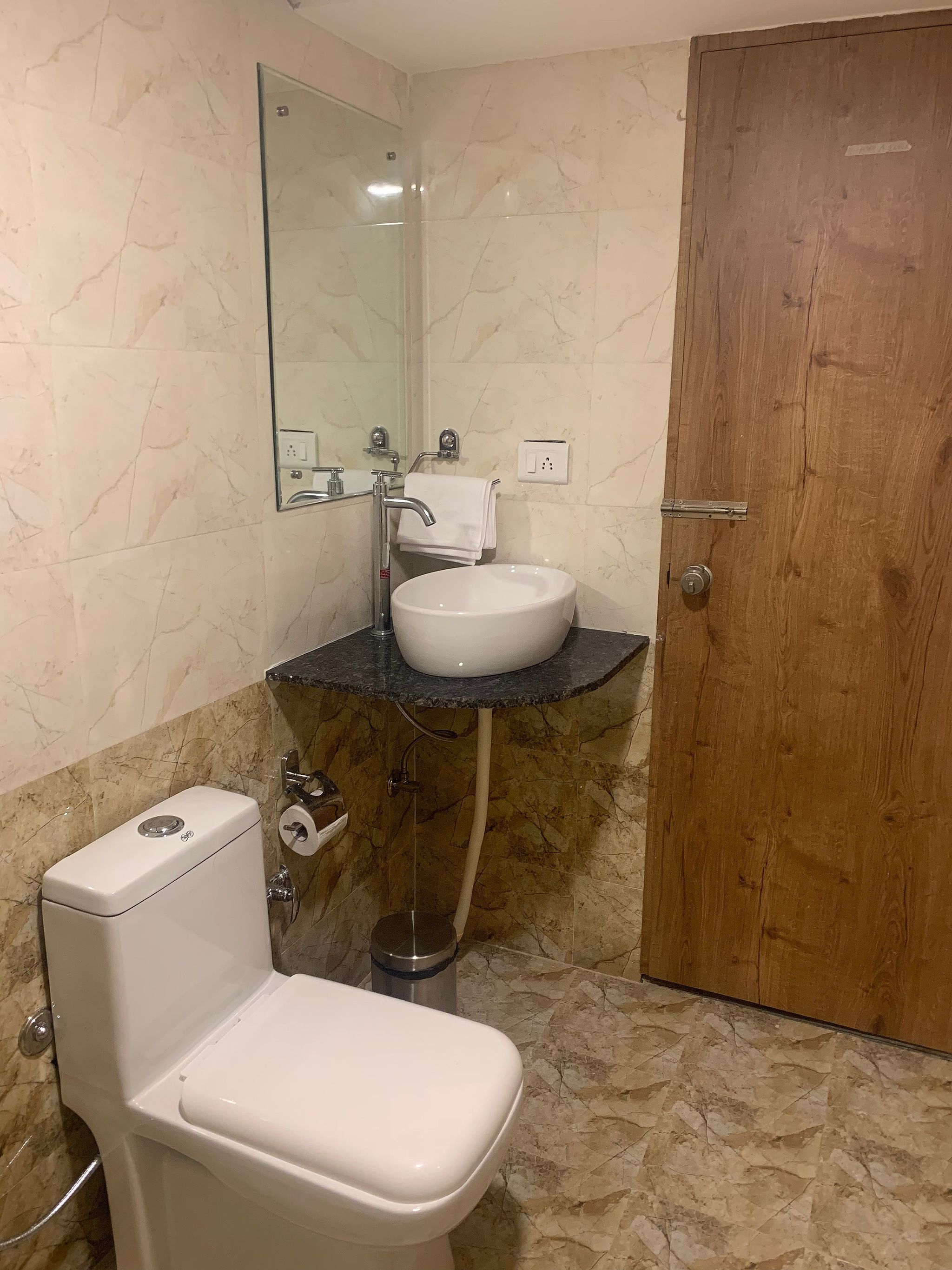 Hotel Airport City Double Room 5