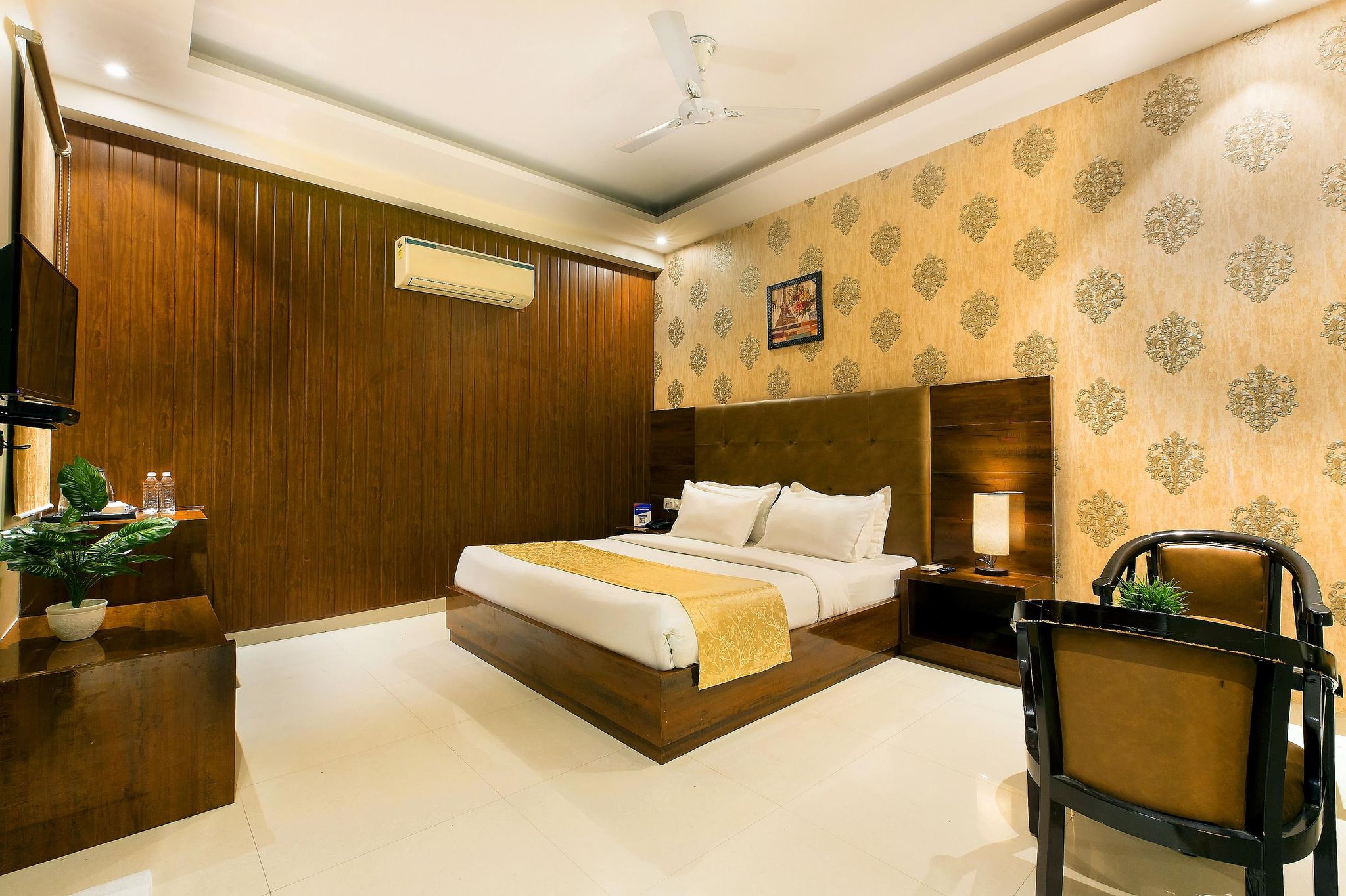 Premium Room with Work Desk