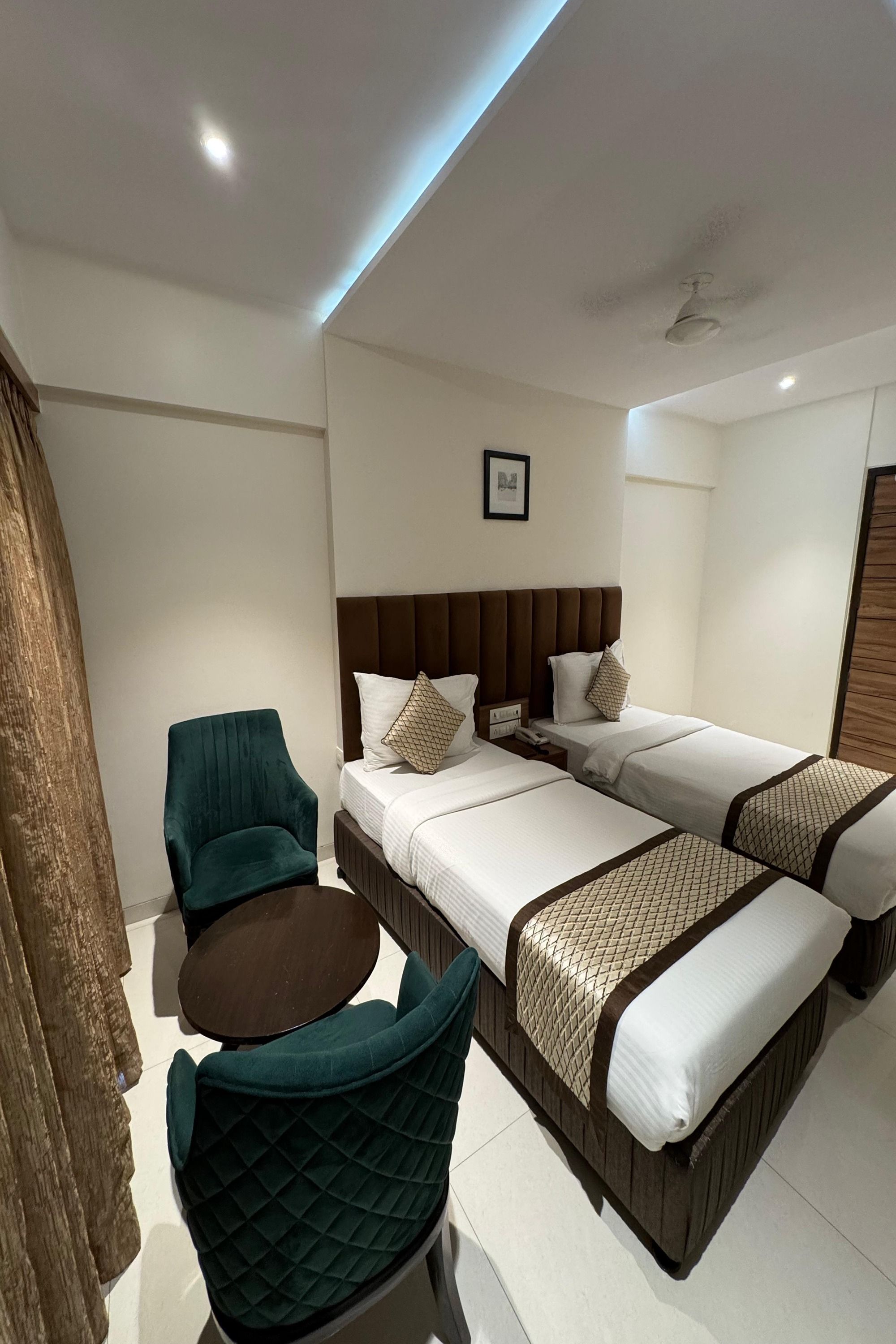 Premium Room- Twin Bed