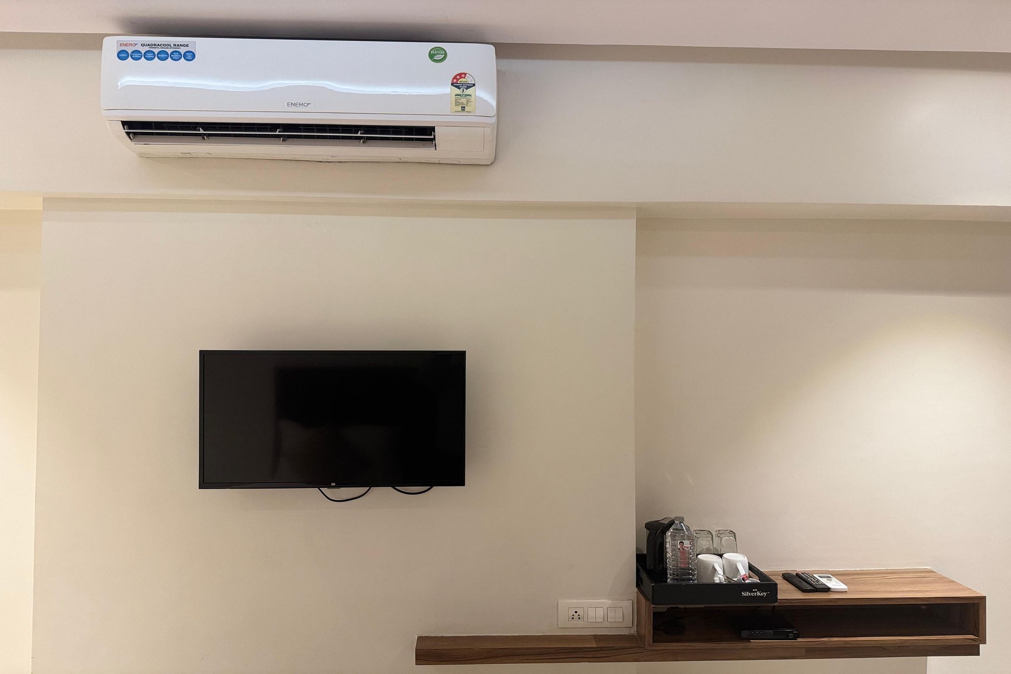 Hotel Pacific Residency Deluxe Room- King Bed 13