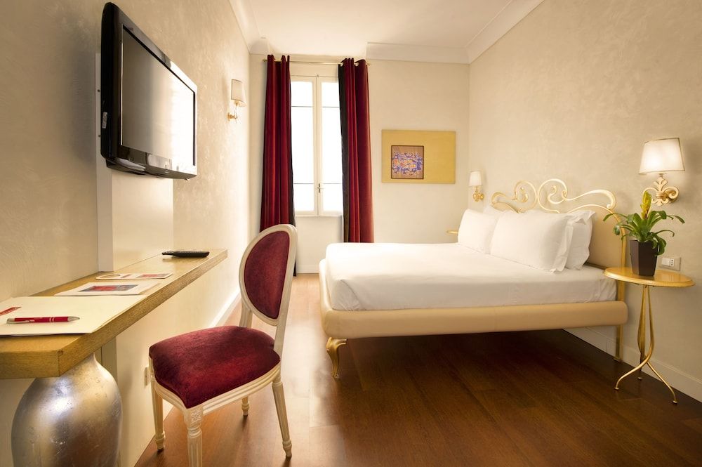 undefined Residenza Frattina 7