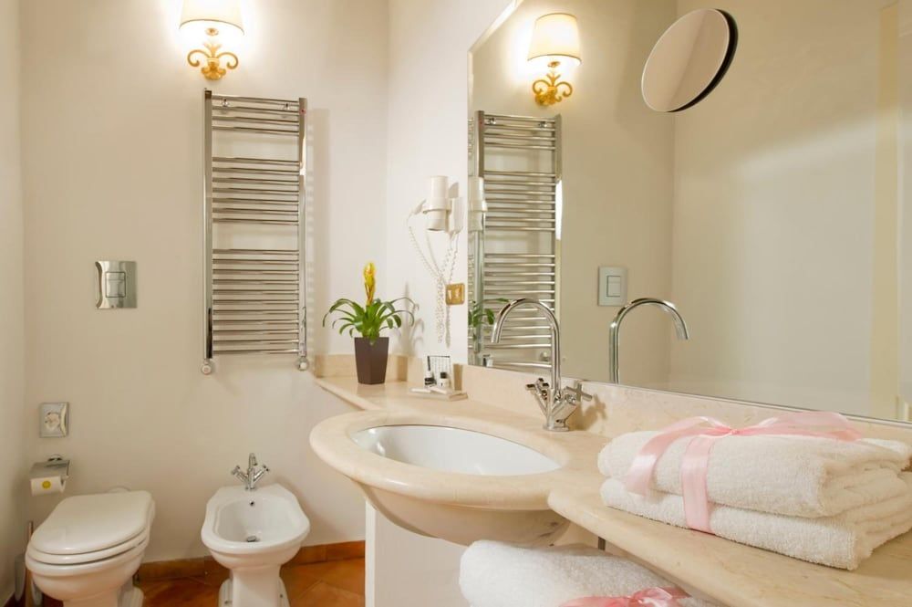 Residenza Frattina Double Room 7