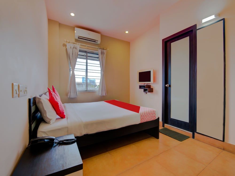 OYO 1809 Salt Lake Double or Twin Room 15