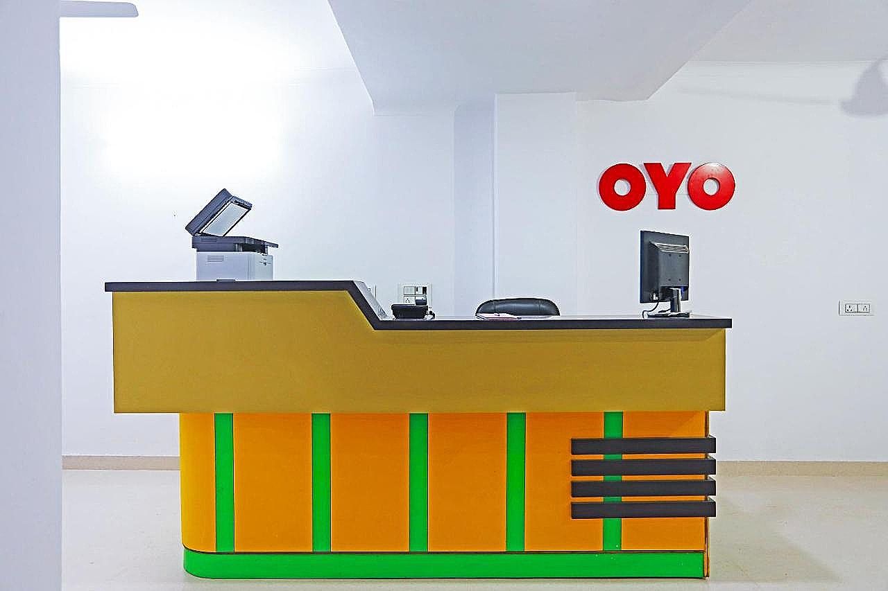 Hotel O Lal Residency