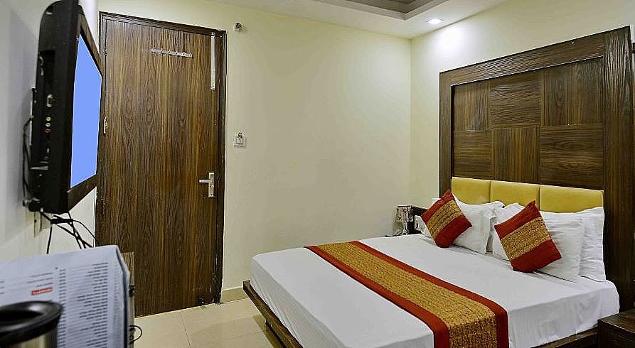 Hotel D Inn @ New Delhi Railway Station Standard Non AC Room 3