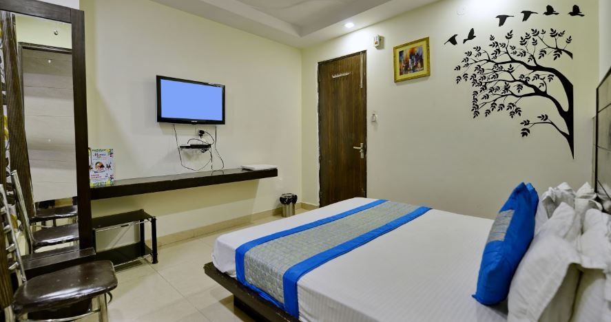 Hotel D Inn @ New Delhi Railway Station Standard Non AC Room