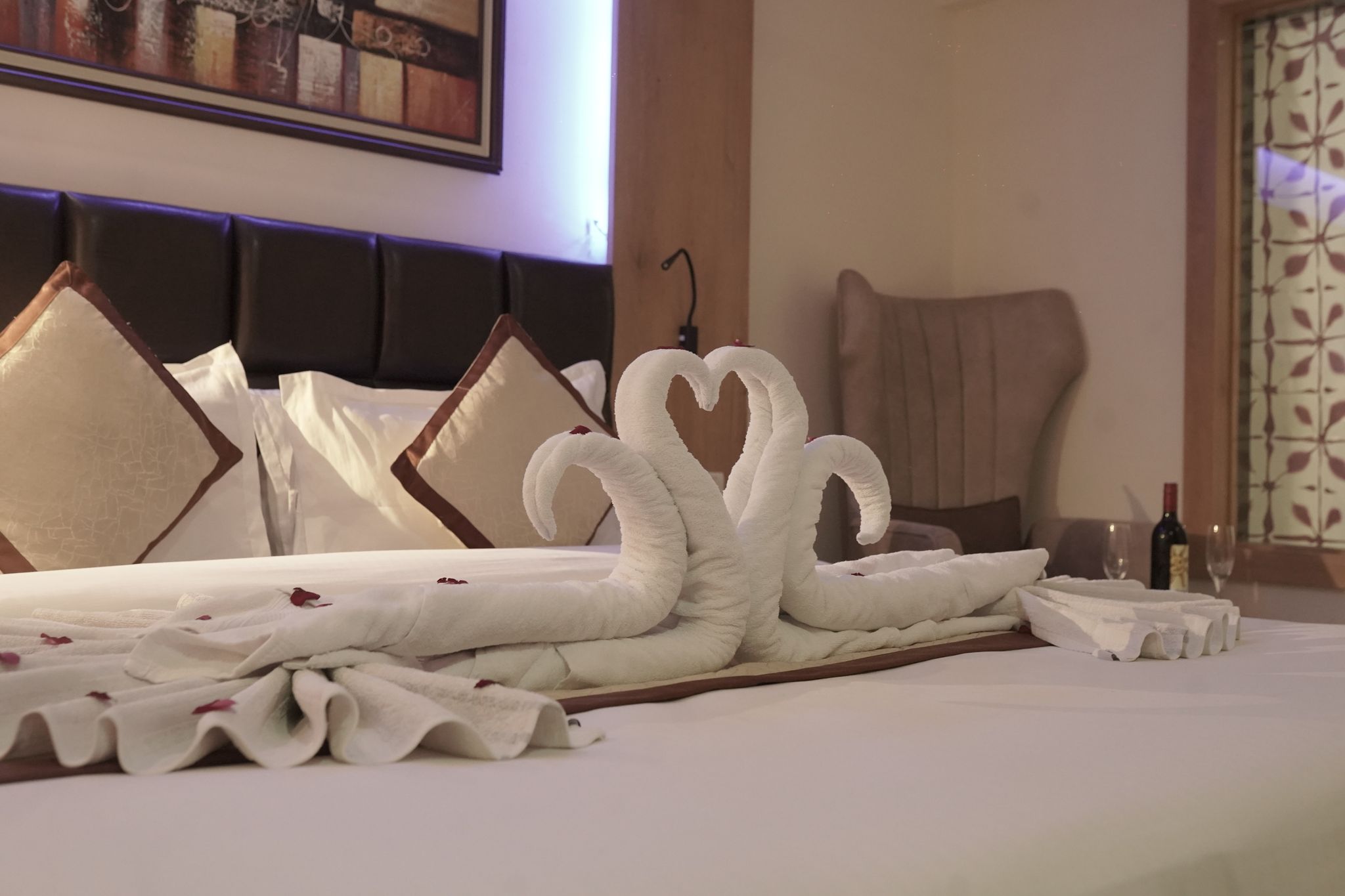 Hotel Badri Palace Deluxe Room 2