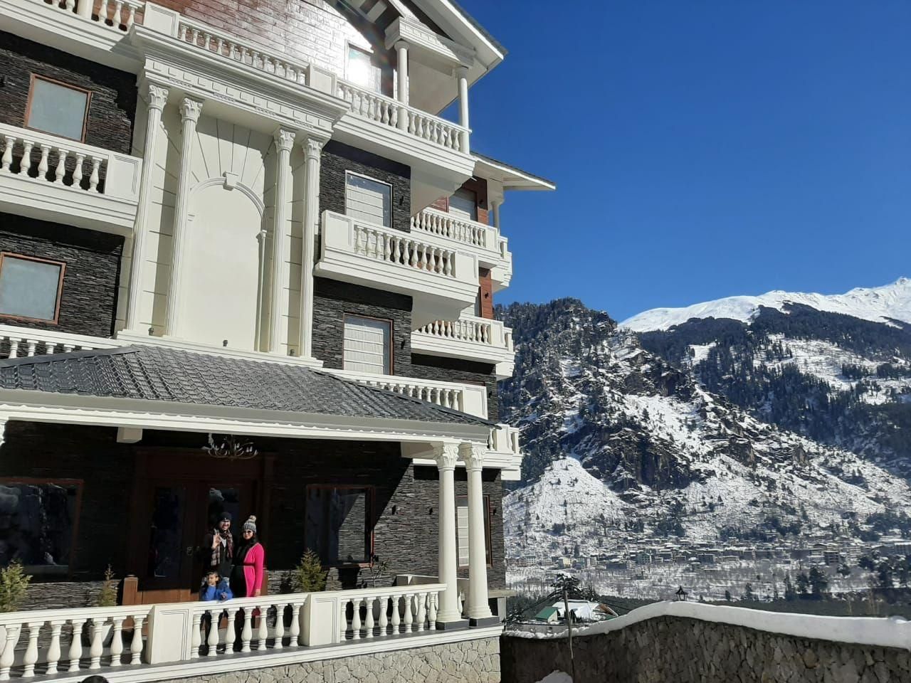 Sylvan Hues- Boutique Resort Manali 5