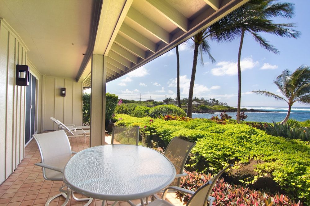 Deluxe Condo, 2 Bedrooms, Kitchen, Oceanfront