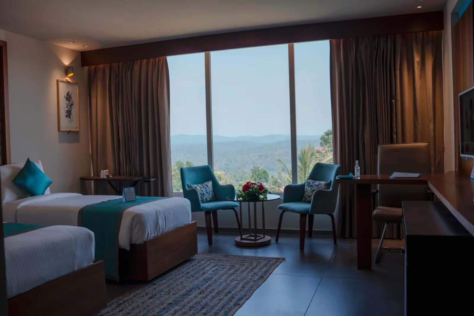 GRANDE IRIS Executive Twin Room 3