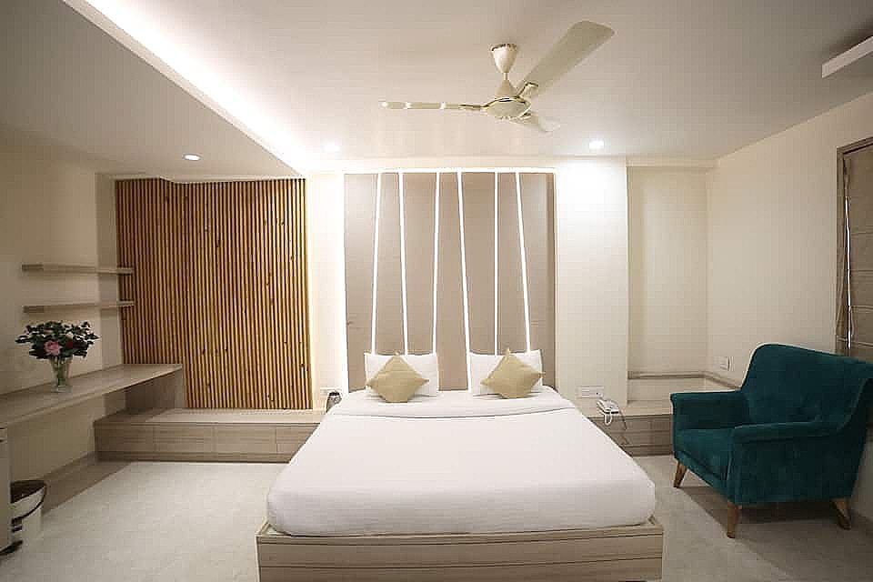 Hotel Avantika Classic Room 15