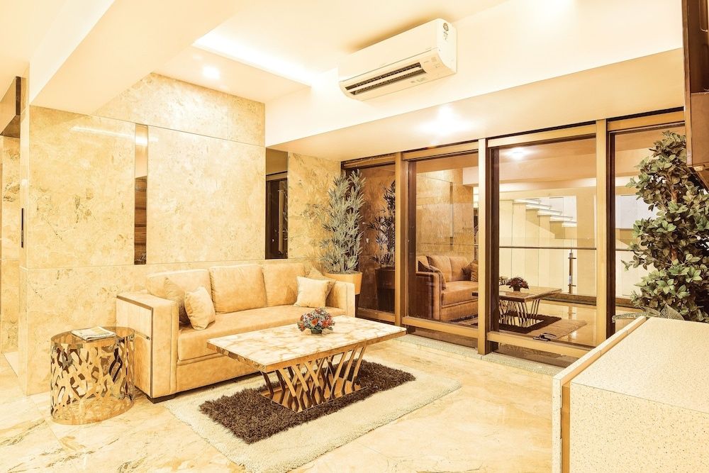 FabHotel Prime Auris