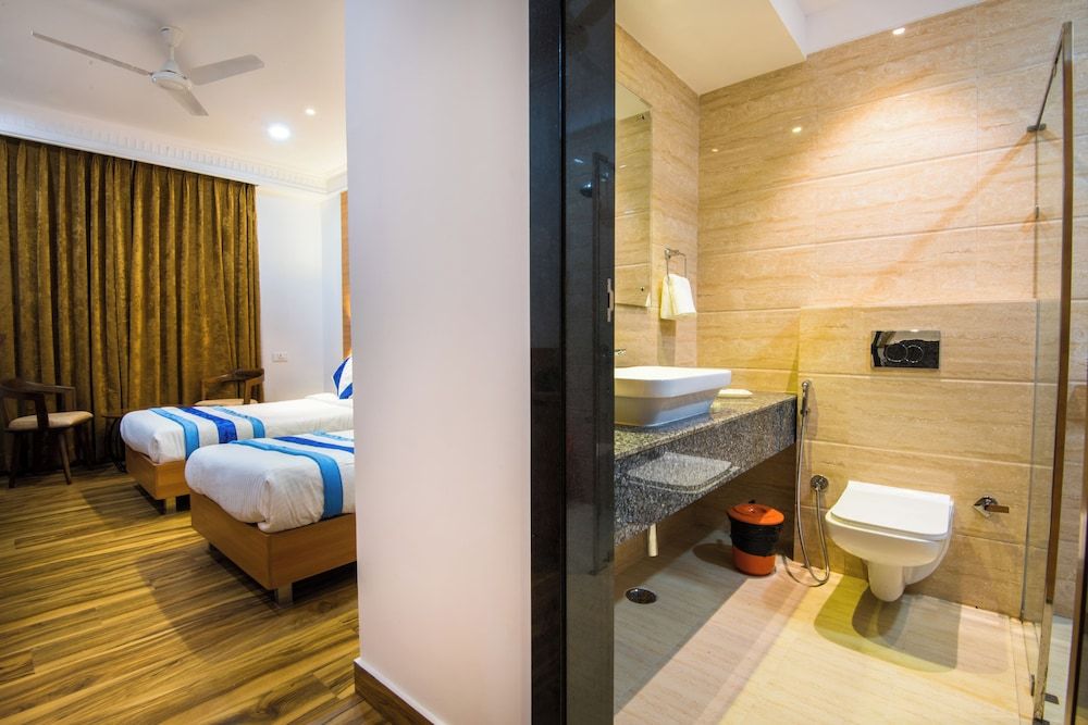 Hotel Sheetal Deluxe Double / Twin Room 6