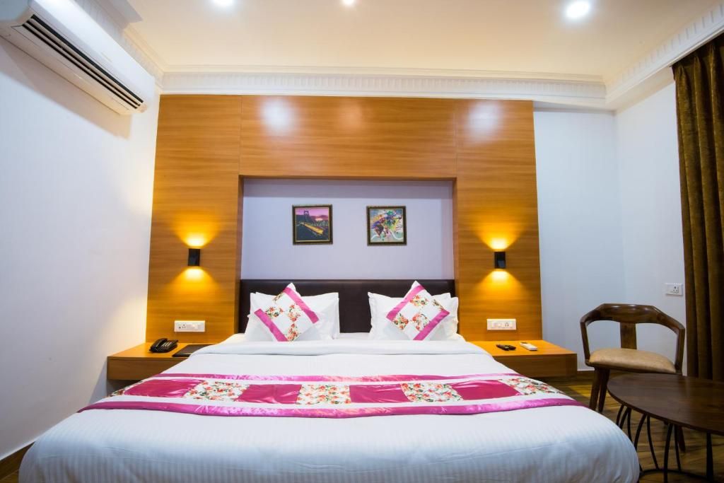 Hotel Sheetal Deluxe Double / Twin Room 2