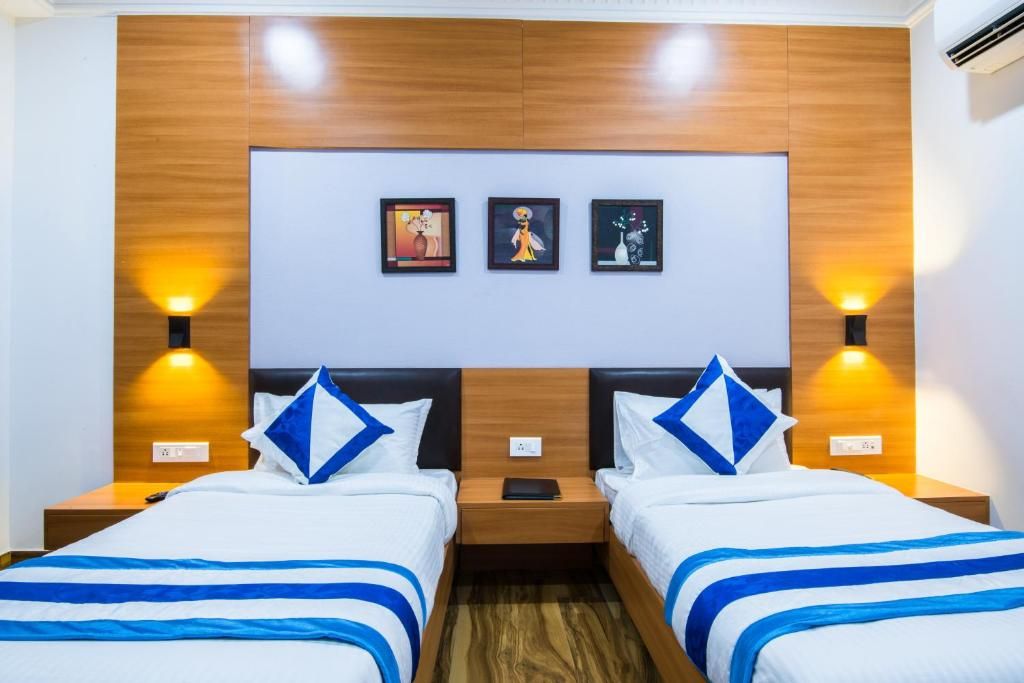 Hotel Sheetal Deluxe Double / Twin Room 4